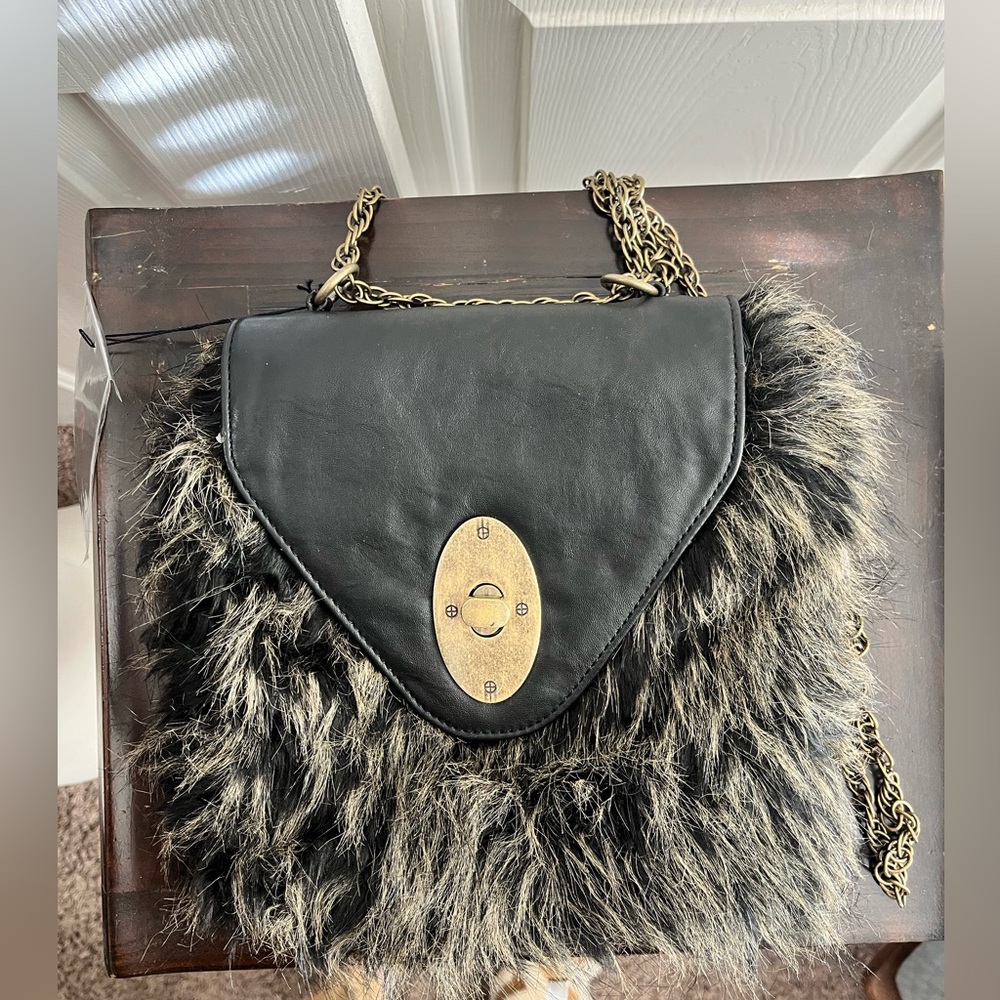 Item 050: NWT Adrienne Landau Faux Fur Convertible Crossbody-Handbag - Picture 5 of 8